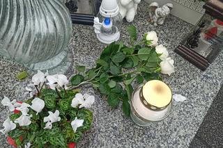 Rocznica śmierci Ani Przybylskiej. Wzruszający symbol na jej grobie.