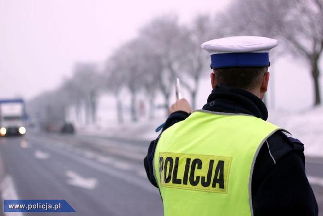 Patrol policji na dolnośląskiej drodze