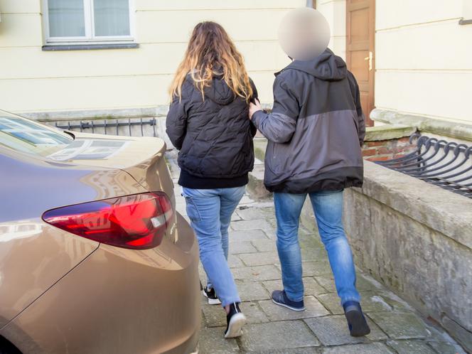 Wielka kasa leciała przez okno. Oszuści obłowili się w 330 tysięcy złotych