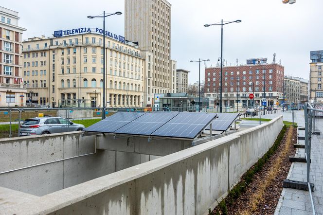 Parking podziemny pod placem Powstańców Warszawy w Warszawie