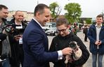 Karol Nawrocki w Gdańsku rozdawał pączki