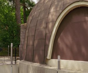Dom Igloo w Aninie czyli część hotelu Noclegi Ufo