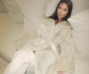 Wielka tajemnica Kim Kardashian ujawniona! Nie zgadniesz, z kim się spotyka