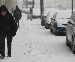 Wielka śnieżyca w Warszawie. Kiedy przestanie sypać? Zaskakująca prognoza