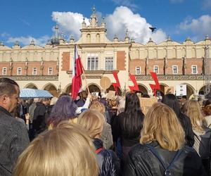 Protesty Ani Jednej Więcej! w całej Polsce. Kobiety wyszły na ulice po śmierci Doroty