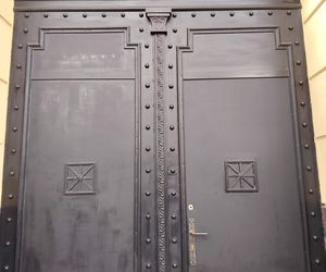 Ten zabytkowy budynek na Wilczej kryje niezwykłą historię. Właśnie trafił do rejestru!