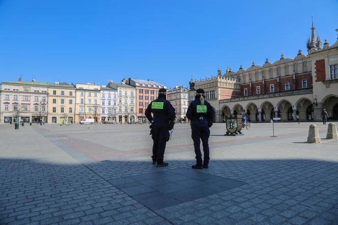 Policja i wojsko na ulicach Krakowa
