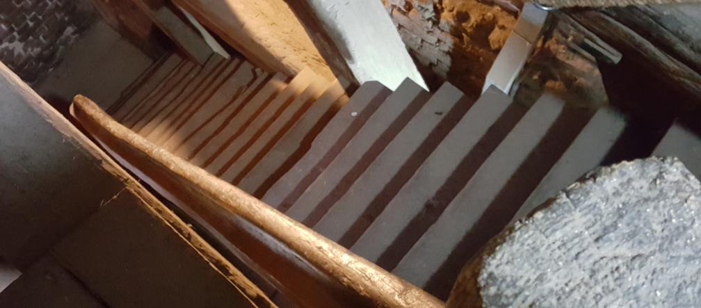 Kraków: Pierwsi turyści weszli na niższą wieżę mariacką.To historyczny moment! [ZDJĘCIA]