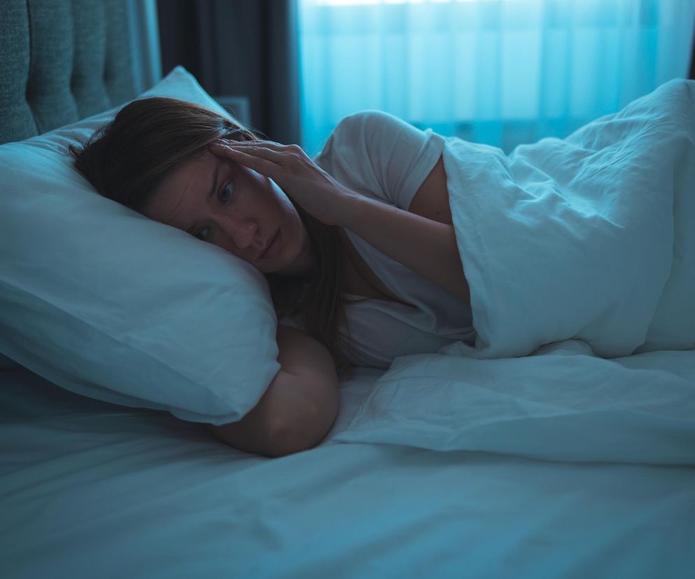 Bezsenność z powodu bólu. Czy melatonina i ibuprofen to skuteczne rozwiązanie?