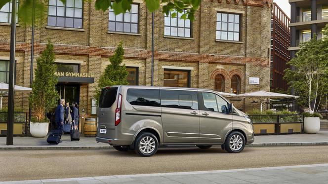 Ford Tourneo Custom 