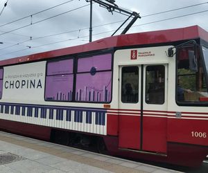 Chopinowski tramwaj i pociąg metra w Warszawie