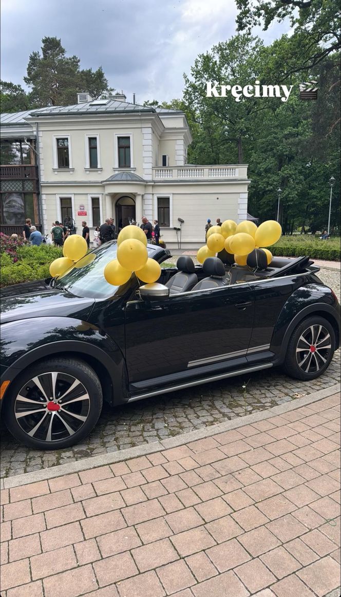 M jak miłość po wakacjach. Dworek