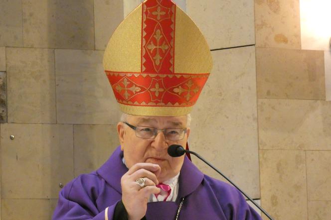 Bp Adam Lepa: Armia Łódź