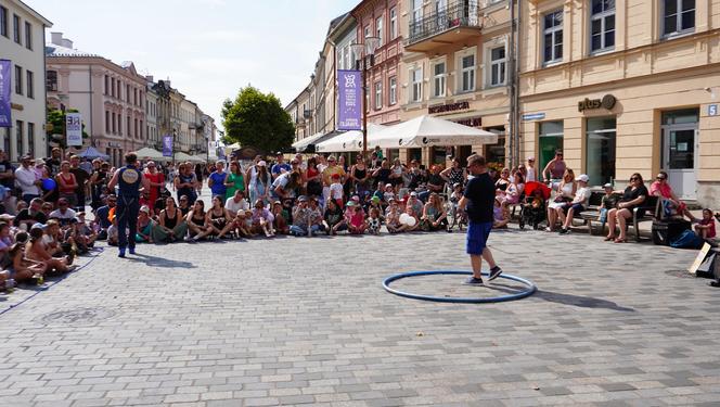 Takie „cyrki” to tylko w Lublinie! Trwa Carnaval Sztumistrzów. ZDJĘCIA z trzeciego dnia cyrkowego święta