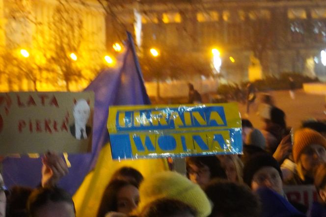 Manifestacja w trzecią rocznicę wybuchu wojny w Ukrainie