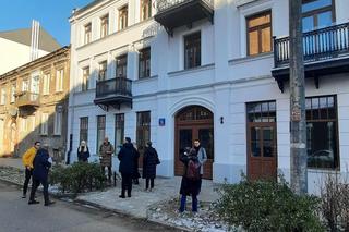 Koniec remontu zabytkowej kamienicy na Pradze-Północ. Została postawiona w 1870 r.