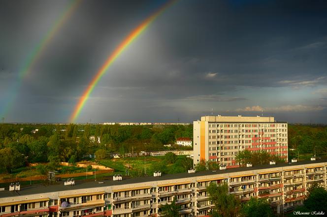 Przepiękny wielobarwny łuk nad Wrocławiem