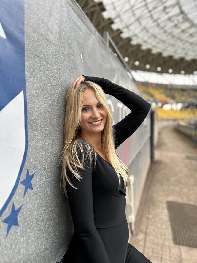 Magda Strąkowska i Daria Grodzińska walczą o tytuł Miss Startu Speedway Ekstraligi 2024. Reprezentantki KS Apatora Toruń zachwycają urodą