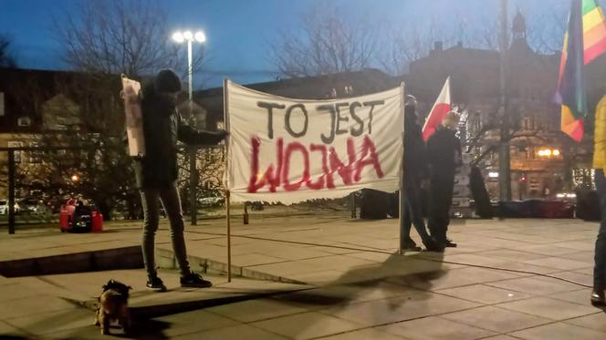 Strajk Kobiet w Szczecinie: Manifestacja na placu Solidarności - 28.01.2021