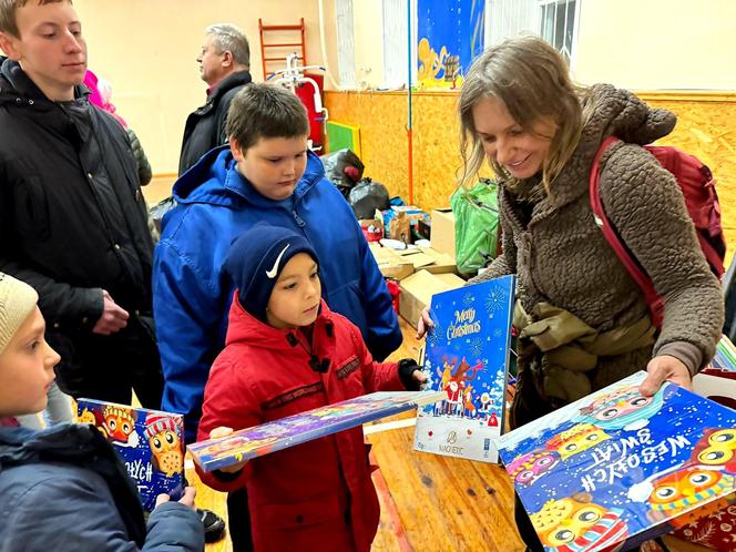 „Kiedy zapytaliśmy dzieci, co napisały w liście do Mikołaja, odpowiedziały, że marzą o toalecie”