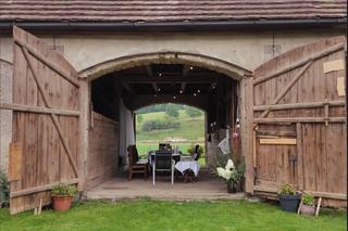 Dom jest  z 1846 roku, eks-przysłupowy z zastąpioną izbą zrębową - murownymi ścianami ceglanymi.