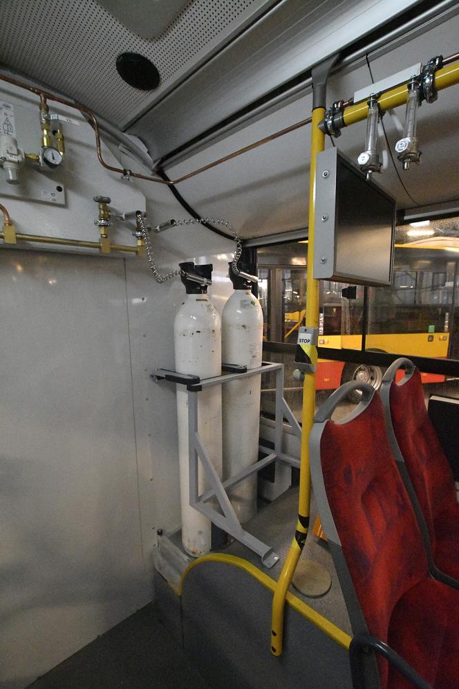 Autobusy wyposażone w tlen zamiast karetek. Tak będą wozić zakażonych