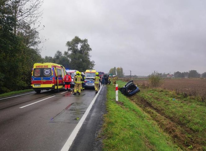 Pijany 19-latek rozbił golfa o betonowy przepust. Na pokładzie miał dwoje innych nastolatków