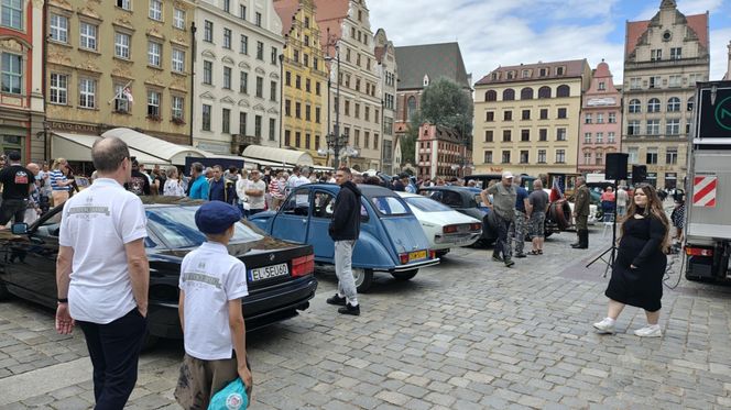 Parada zabytkowych samochodów