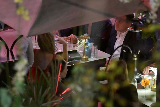 Joanna Krupa w objęciach Dominika Tarczyńskiego.