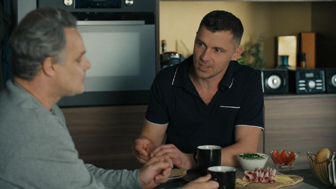 Barwy szczęścia, odcinek 3172. Karol (Jan Wieczorkowski), Darek (Andrzej Niemyt)