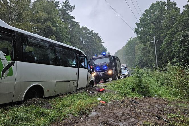 Wypadek w pobliżu Konotopu  - autobus z tirem 