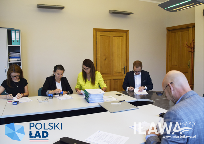 Podpisano umowę na przebudowę ulic Obrońców Westerplatte i Konopnickiej w Iławie