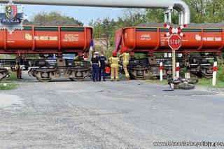 Dwaj motocykliści nie żyją. Jeden wjechał w pociąg, drugi w drzewo