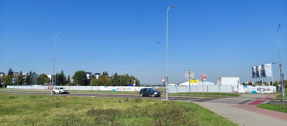 Wbito symboliczne łopaty pod budowę budynku w Zamościu. Powstanie tam biurowiec klasy A