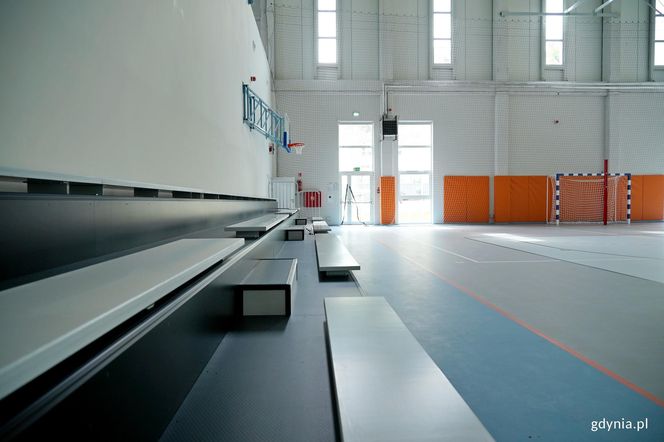 Hala sportowa przy ZSHG w Gdyni, ul. Morska 77