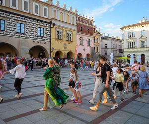 Tarnowski rynek zamieni się w wielki parkiet. Wracają letnie potańcówki