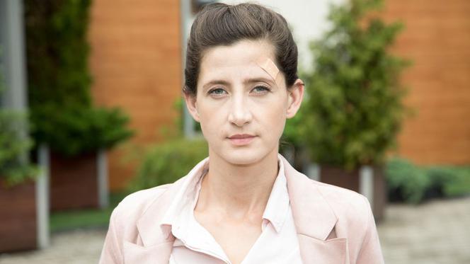 Na dobre i na złe, odcinek 681: Karola zostanie w Leśnej Górze