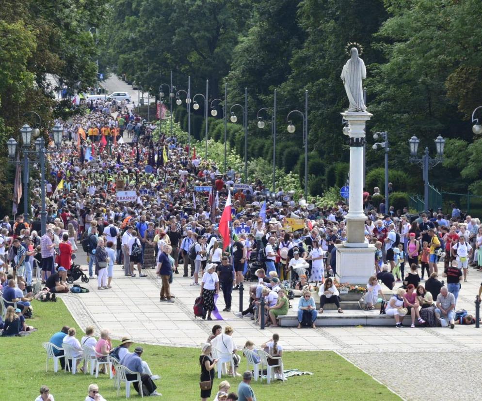Lublin - krzyże pielgrzyma i finał pielgrzymki na Jasną Górę