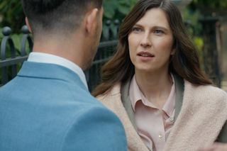 Barwy szczęścia, odcinek 3071: Justin (Jasper Sołtysiewicz), Regina (Kamila Kamińska)