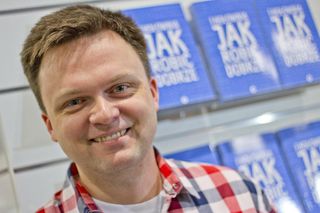 Szymon Hołownia kiedyś pracował na rzecz potrzebujących. Przejrzeliśmy jego karierę przed polityką. Wielu będzie zaskoczonych! 