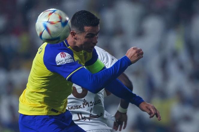  Cristiano Ronaldo kontra Grzegorz Krychowiak w meczu Al-Nassr - Al-Shabab 