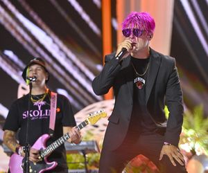 Kilka dni po wypadku Skolim już szaleje po scenie bez temblaka. Ciało boga, głos anioła