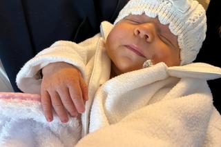 29-latka urodziła swoją córeczkę w windzie