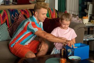 Barwy szczęścia, odcinek 2746: Patryk (Konrad Skolimowski), Marysia (Nina Szumowska)	