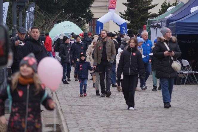 WOŚP 2024 w Bydgoszczy. Tłumy w centrum miasta