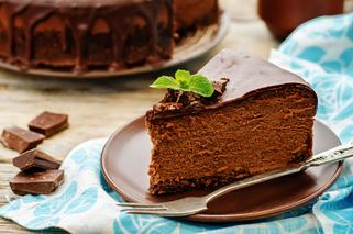 Sernik NUTELLA bez pieczenia: łatwy przepis na czekoladowy deser
