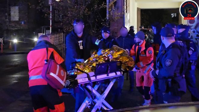 Furiat szalał na Mokotowie. Zrzucał meble na samochody