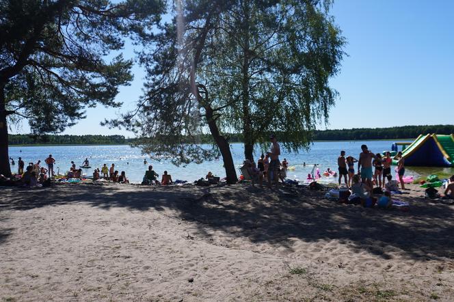 Jezioro Zagłębocze na Lubelszczyźnie kusi turystów z całego kraju! ZDJĘCIA