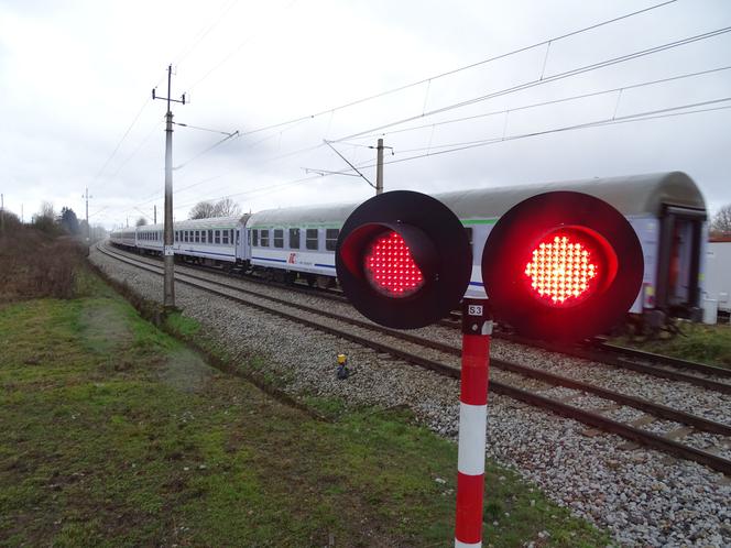 PLK zwiększyły bezpieczeństwo na 120 przejazdach Warmii i Mazur 