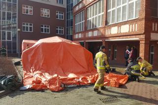 Koronawirus w Polsce. Wielkie namioty stanęły przed bydgoskimi szpitalami